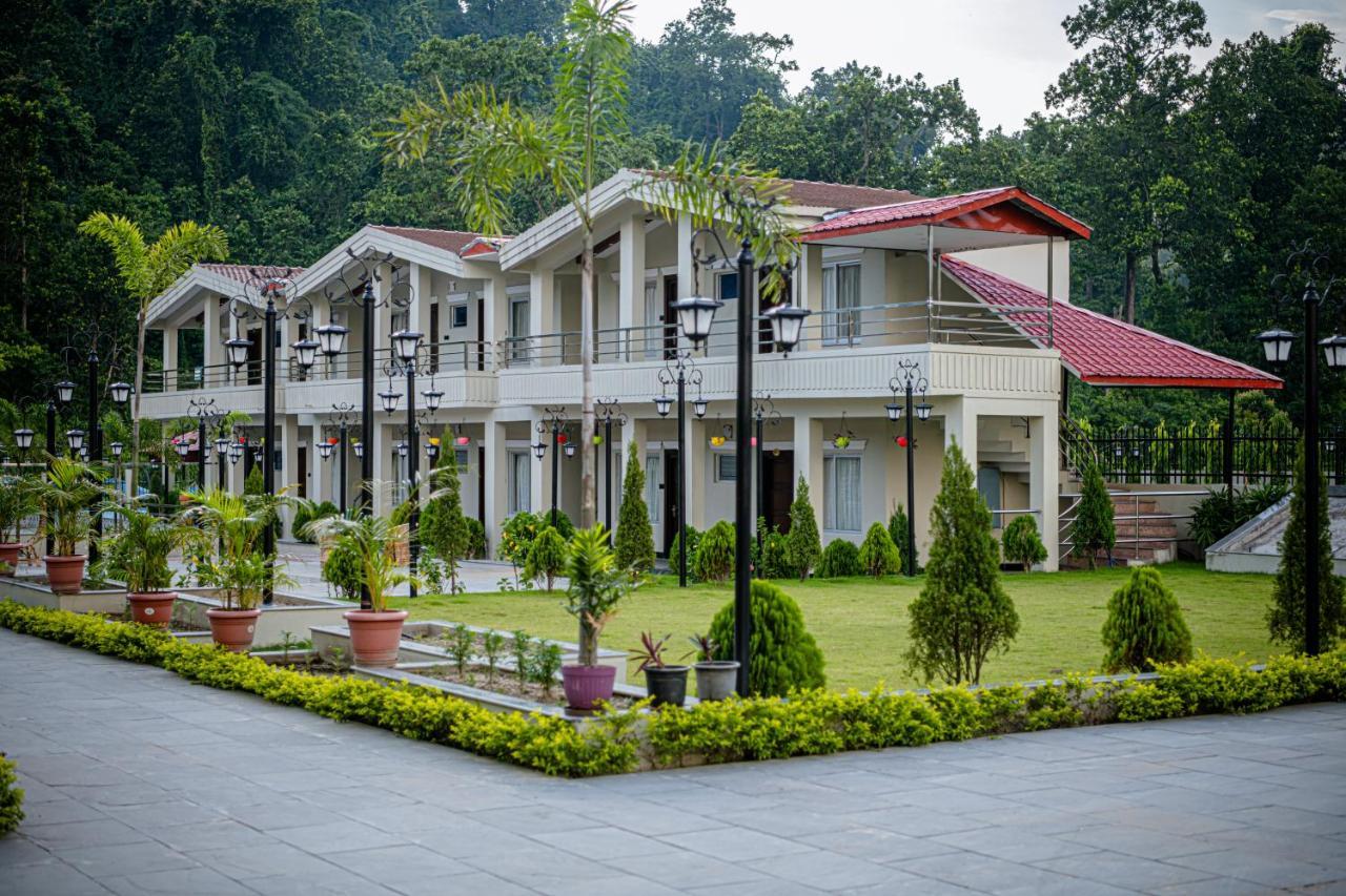 Quick 20 Riverside Hotel Amlekhganj Eksteriør bilde